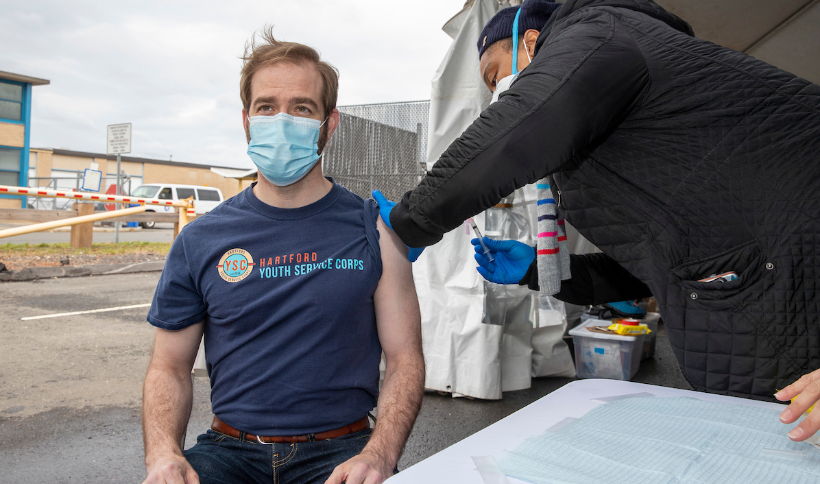 Mayor Bronin Vaccinated