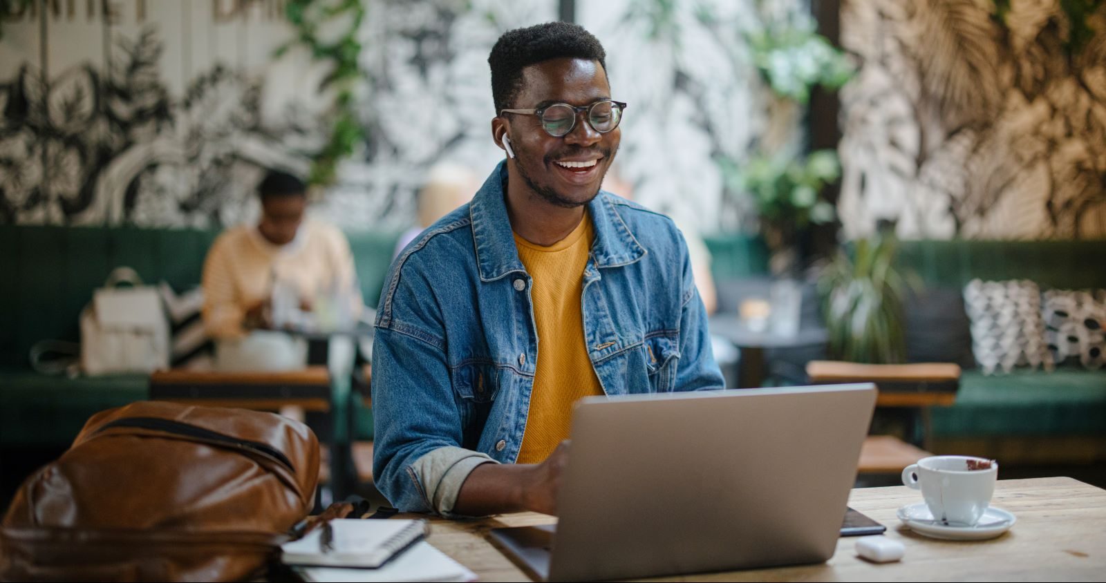 An expert offers five ways that college students can improve their mental health.