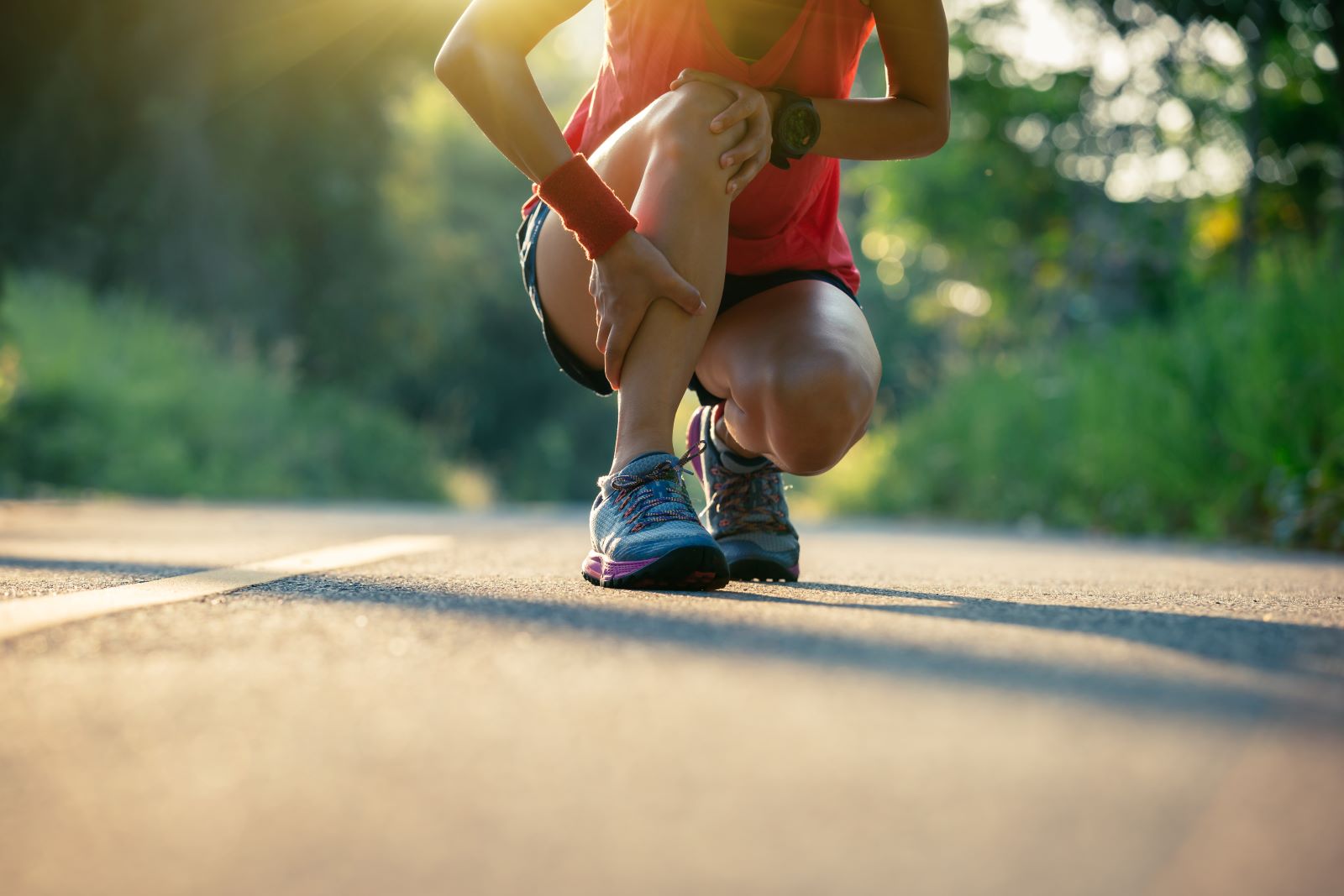Do your knees crack, pop, crackle or crunch? Here’s a guide to what these noises mean, and when to seek care.