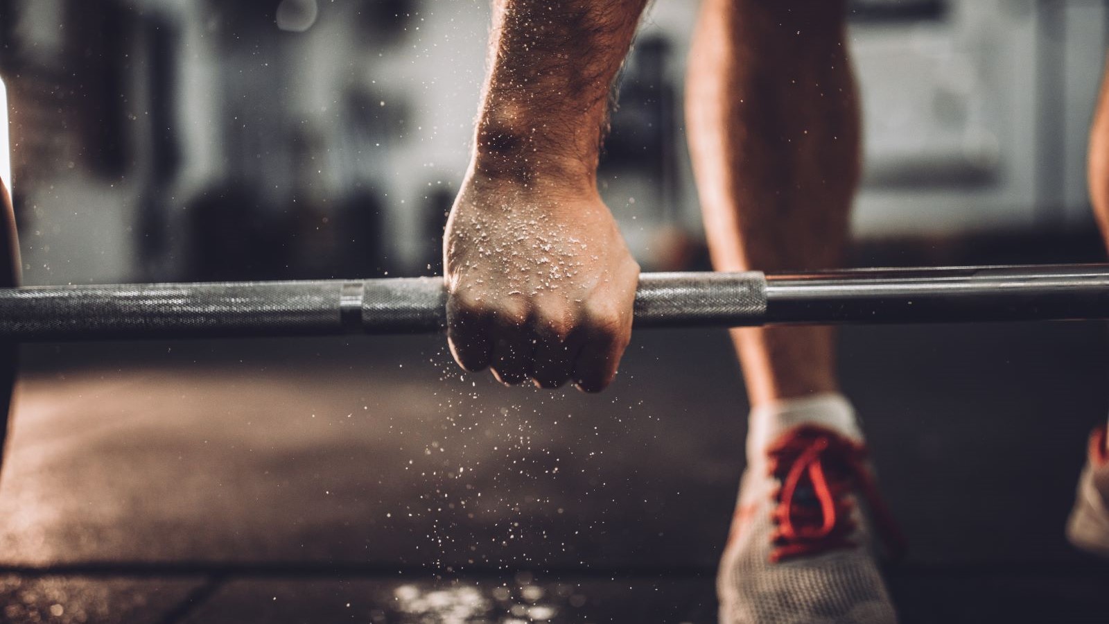 Can heavy lifting cause a hernia? When you're lifting heavy weights, your back isn't the only thing at risk of injury.