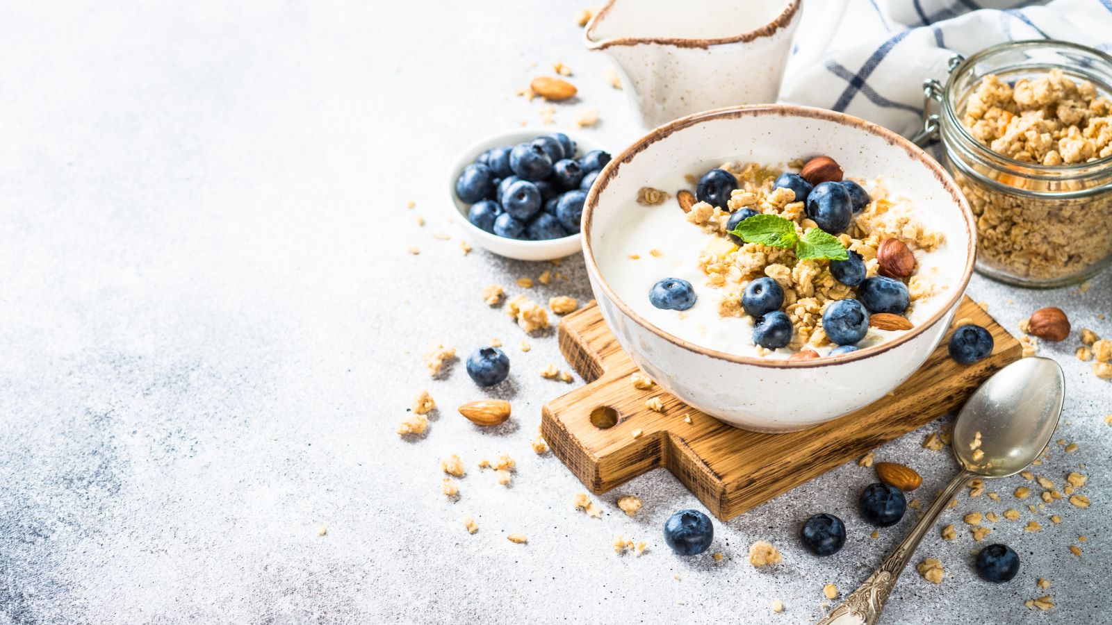 When acid reflux strikes, you may have something in your house to help. From bananas to yogurt, an expert shares home remedies for heartburn.