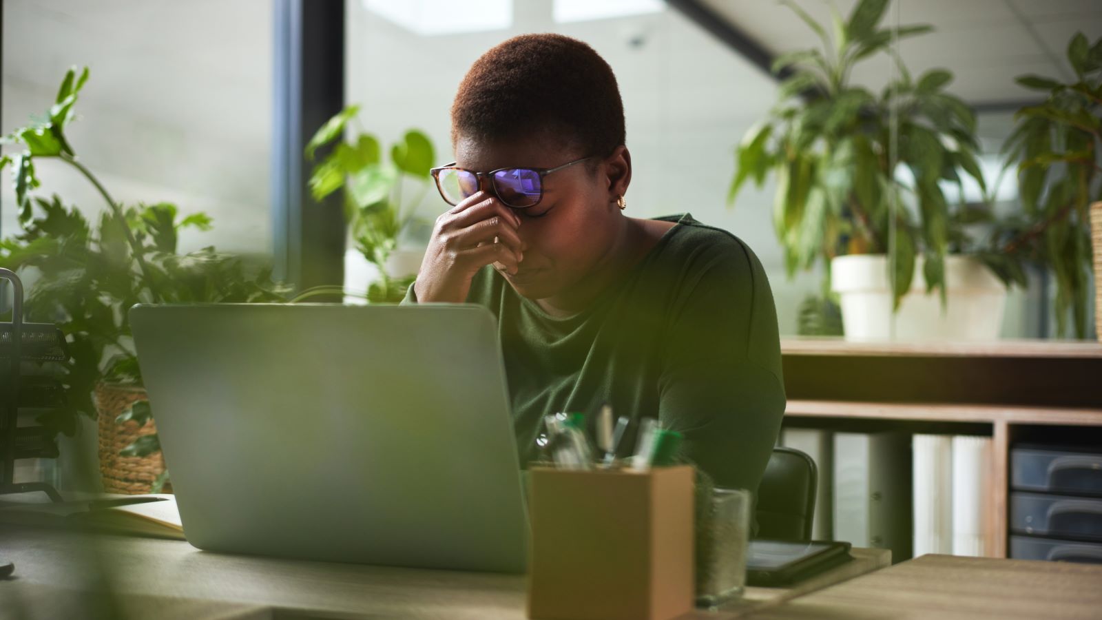 Headaches can be complicated. Here are the three most common types of headaches that you might have - and how to know the difference.