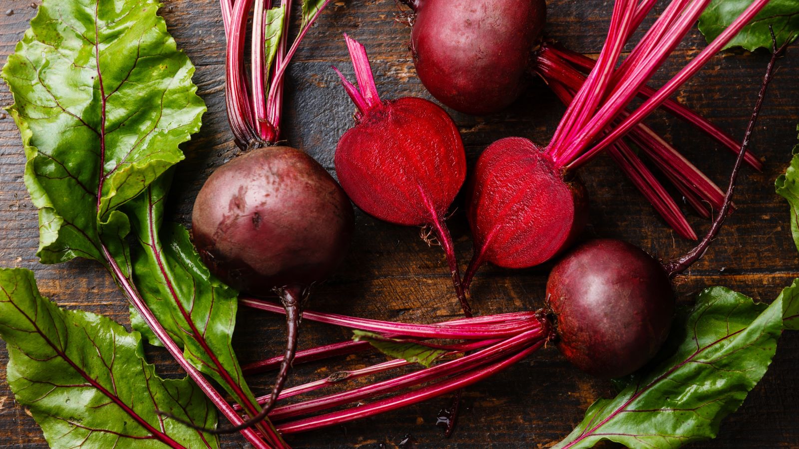 With so many seasonal ingredients at their peak, fall is a foodie's dream. But which fall foods are the healthiest?
