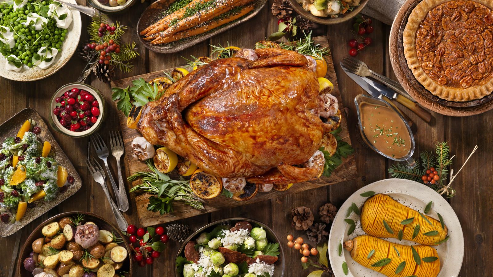 Thanksgiving may be about indulging, but no one wants a side of heartburn with their meal. But can you savor the holiday without antacids?