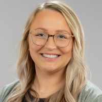 Maddy Dahmn, LCSW Portrait