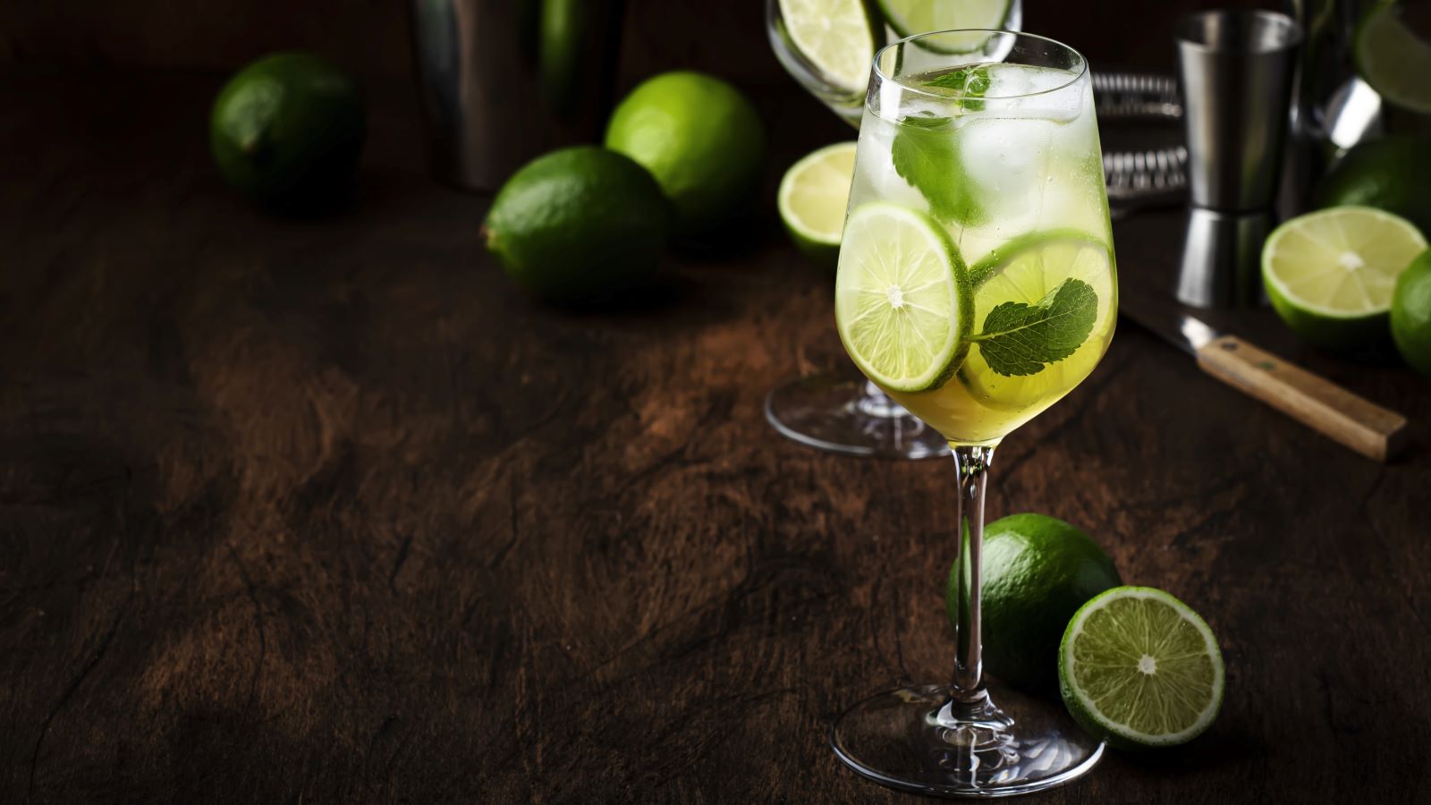 hibiscus lime kombucha spritz